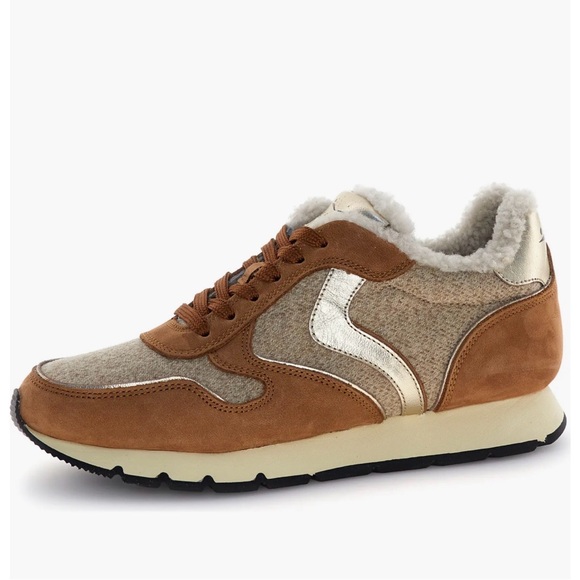 Voile Blanche Shoes - NWT VOILE BLANCHE Julia Genuine Shearling Sneaker in Brown Beige